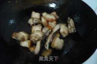 红烧肉卤鹌鹑蛋的做法步骤：5