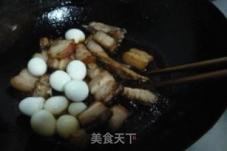 红烧肉卤鹌鹑蛋的做法步骤：6