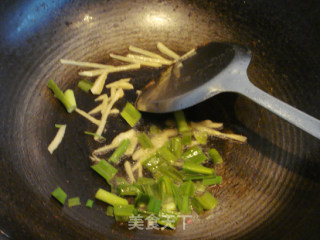 酸菜炒牛肉的做法步骤：3