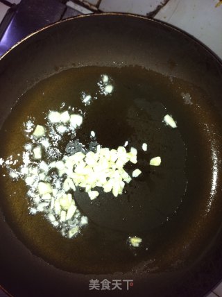 给爸爸的健康菜--咸鸭蛋炒南瓜的做法步骤：4