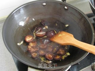 香菇扒油菜的做法步骤：4