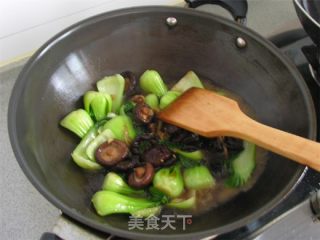 香菇扒油菜的做法步骤：7