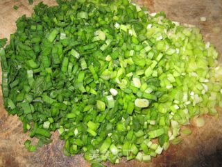 【鲁菜】韭菜鲜肉小馄饨的做法步骤：5