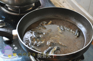 【鲁菜】——葱烧海参的做法步骤：4