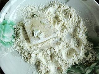 【鲁菜】----香椿锅塌豆腐的做法步骤：5