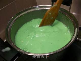 双亲节蛋糕@@香兰海绵蛋糕的做法步骤：11