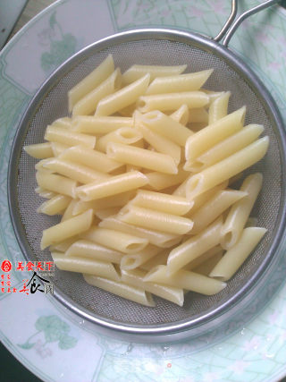 美味酱汁通心粉的做法步骤：5
