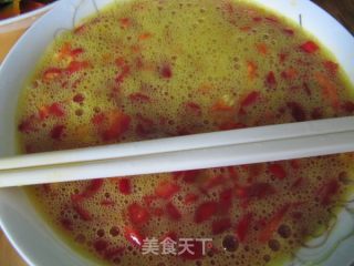 辣椒煎鸡蛋的做法步骤：1