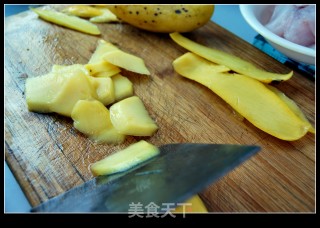水果入馔味更佳－－芒果炒鱼片的做法步骤：6
