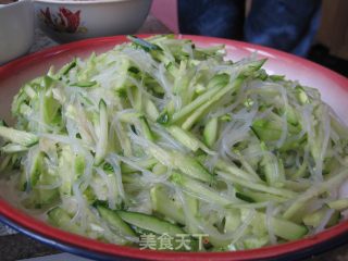 【鲁菜】凉拌黄瓜粉丝的做法步骤：13