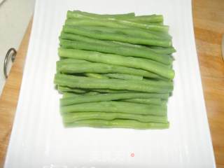 【鲁菜】——麻汁豆角的做法步骤：5