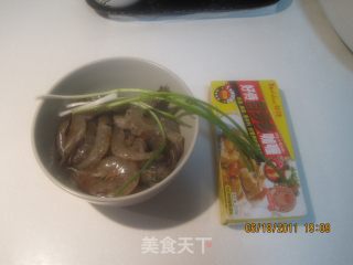 咖喱虾的做法步骤：1