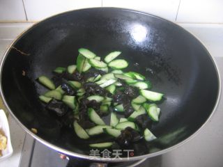 【鲁菜】炒木须肉的做法步骤：6