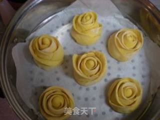 南瓜玫瑰馒头的做法步骤：10