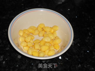 白果虾仁的做法步骤：2