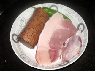 肉片炒山药的做法步骤：1