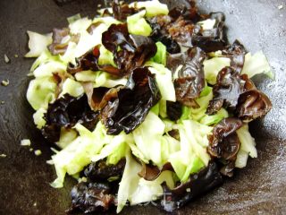 醋熘莲花白的做法步骤：7