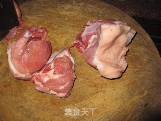 【鲁菜】蒸扣肉的做法步骤：1