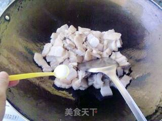 回锅肉的做法步骤：8