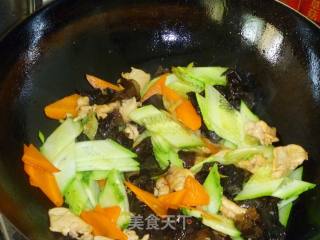 【鲁菜】木须鸡肉的做法步骤：14