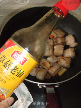 茄干焖肉的做法步骤：5