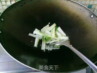 蒜蓉爆白菜的做法步骤：4