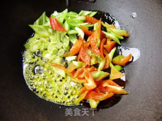 尖椒干豆腐的做法步骤：3