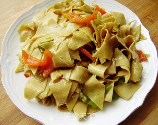 尖椒干豆腐的做法步骤：7