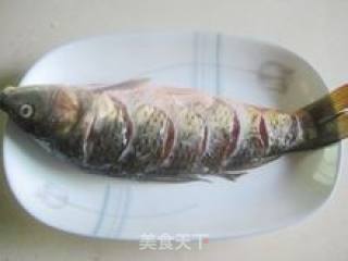 糖醋鲤鱼的做法步骤：7