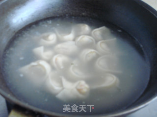 番茄鸡蛋薄荷饺的做法步骤：6