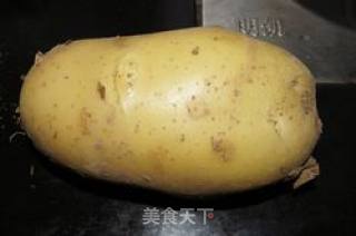 红烧土豆的做法步骤：1