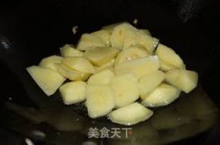 红烧土豆的做法步骤：4