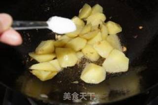 红烧土豆的做法步骤：5