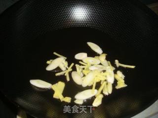 【鲁菜】--什锦小炒肉的做法步骤：4