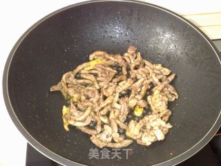 【平淡的幸福】洋葱炒肉丝的做法步骤：5