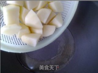 孜然土豆的做法步骤：3