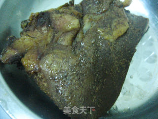 腊舌头炒青椒的做法步骤：3