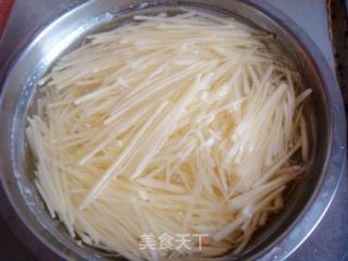 【鲁菜】--香煎土豆饼的做法步骤：3
