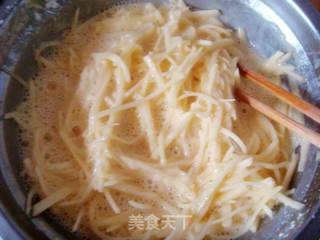 【鲁菜】--香煎土豆饼的做法步骤：7