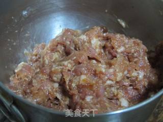 【鲁菜】南煎丸子的做法步骤：2