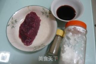 黑胡椒煎牛肉的做法步骤：1