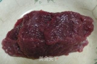 黑胡椒煎牛肉的做法步骤：2