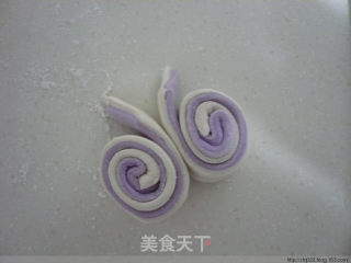 蝴蝶花卷的做法步骤：3