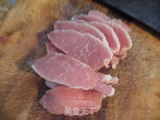 鲁菜之椒盐里脊的做法步骤：1