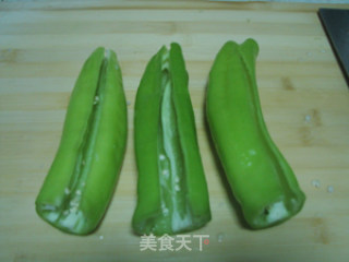 酿辣椒和炸茄盒的做法步骤：3