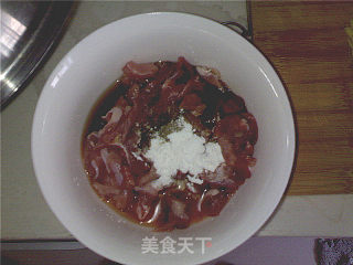 【平淡的幸福】葱香肉丝面的做法步骤：3