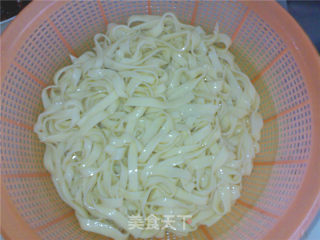 【平淡的幸福】葱香肉丝面的做法步骤：14