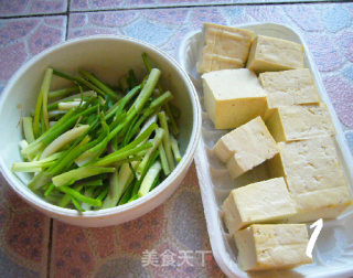 我的过去美好时光——香煎豆腐的做法步骤：1