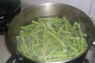 缸豆烧五花肉的做法步骤：5