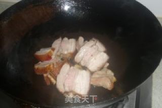 缸豆烧五花肉的做法步骤：6